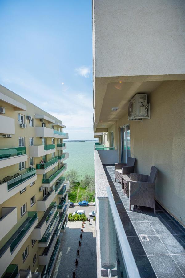 Moonlight Sky Mamaia Apartment Exterior foto