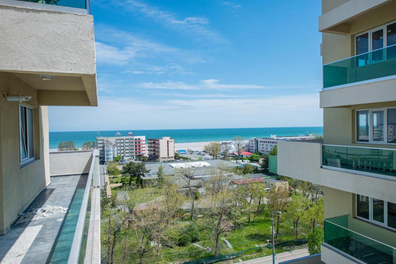 Moonlight Sky Mamaia Apartment Exterior foto